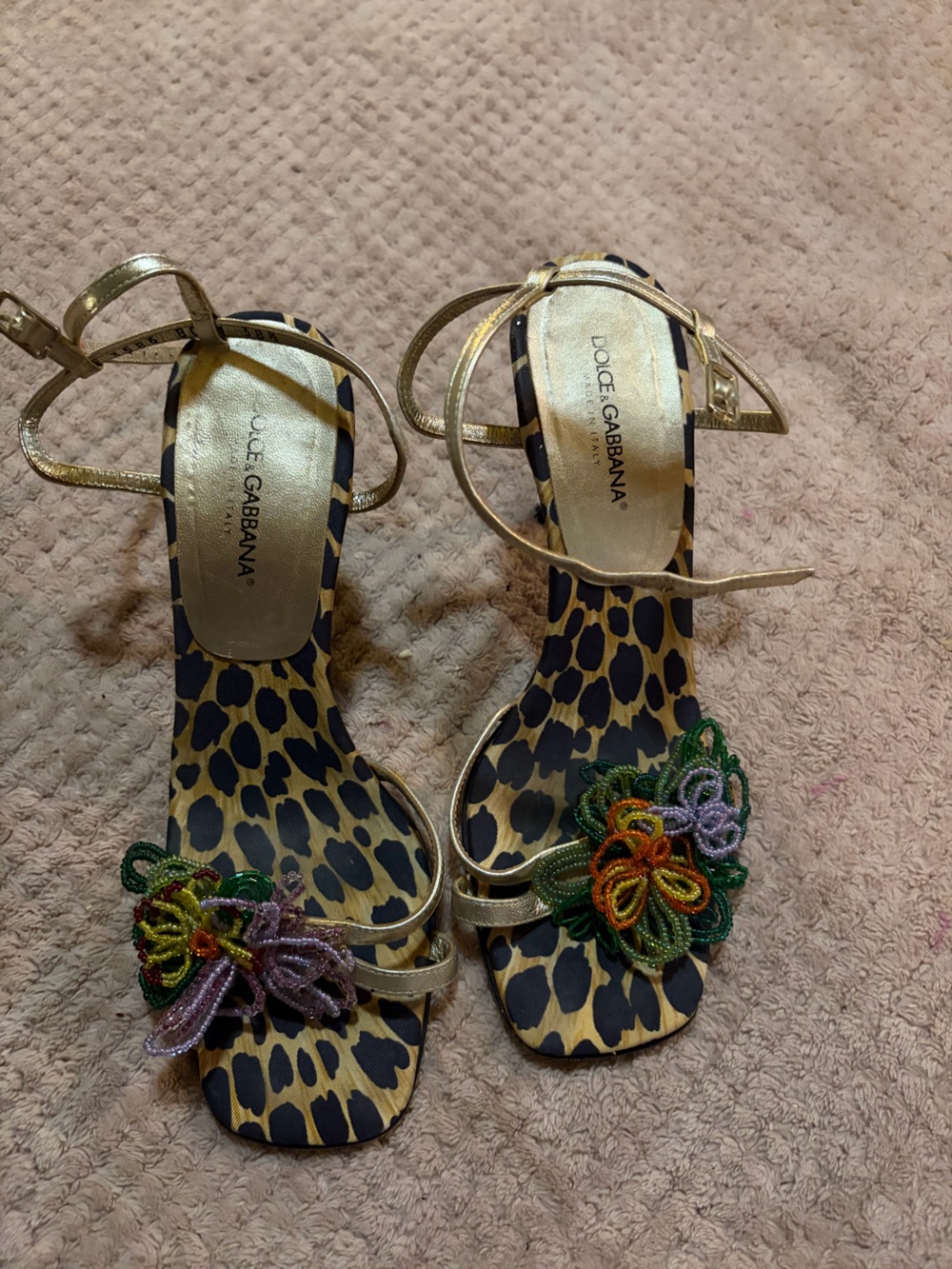 Vero Cuoio Gold Strappy Sandals with Beaded Floral Appliqué and Leopard Print